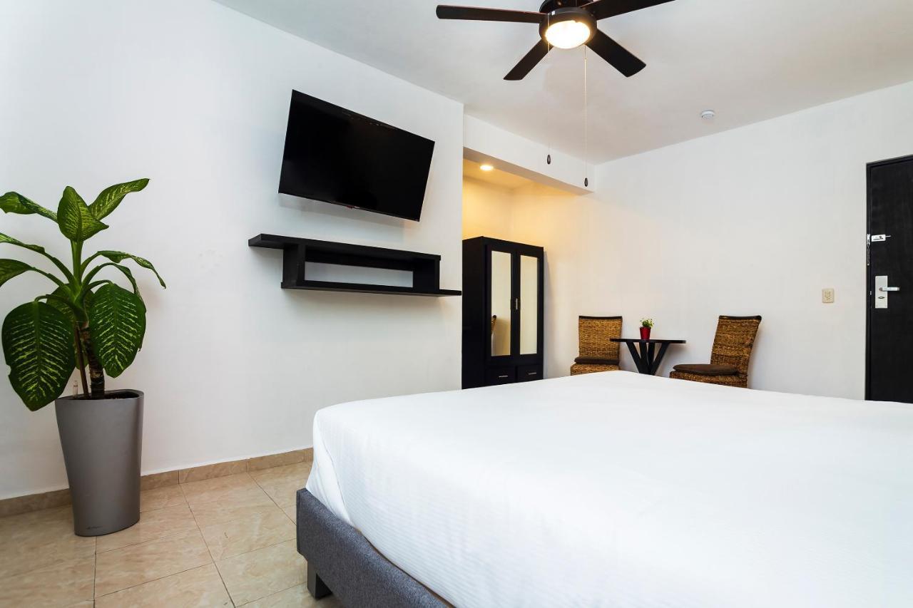 San Jose Suites Boutique Linares Bagian luar foto