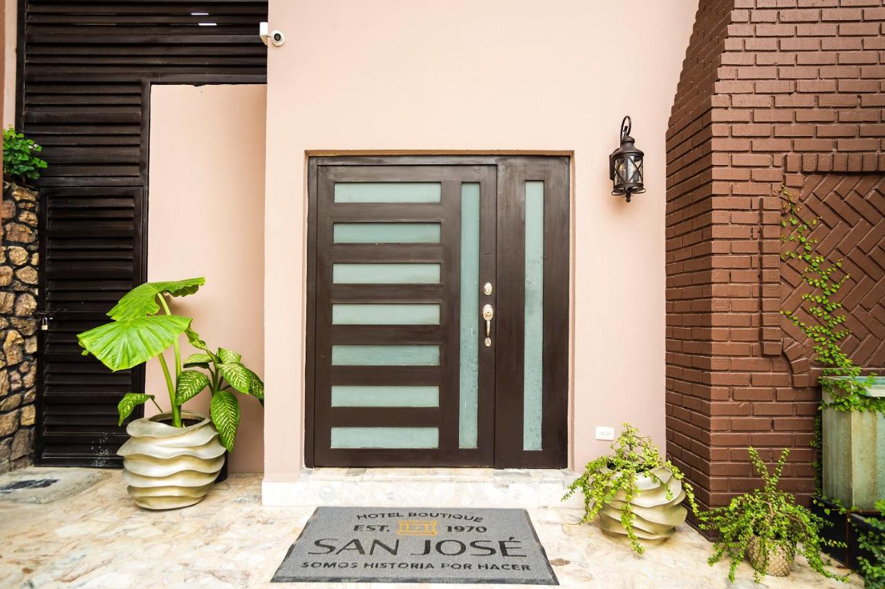 San Jose Suites Boutique Linares Bagian luar foto