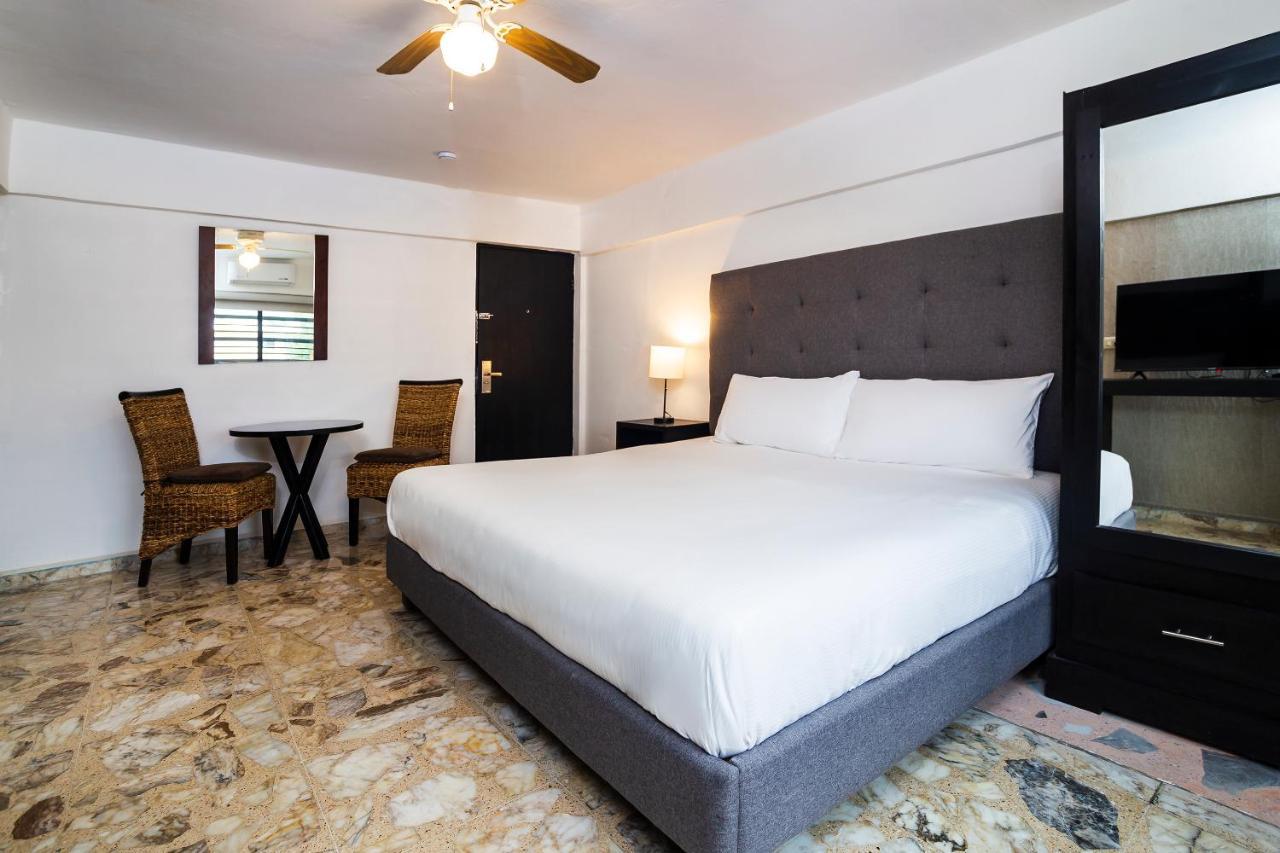 San Jose Suites Boutique Linares Bagian luar foto