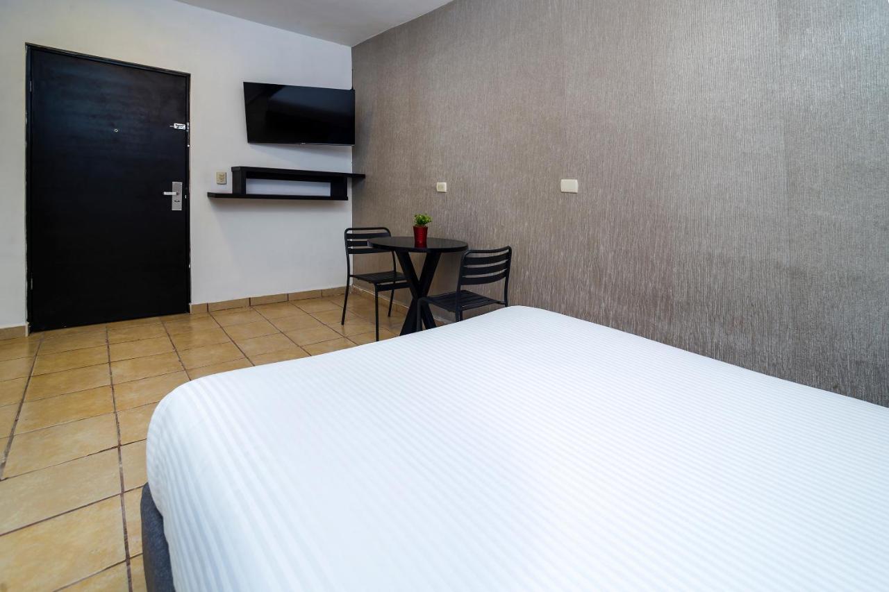 San Jose Suites Boutique Linares Bagian luar foto