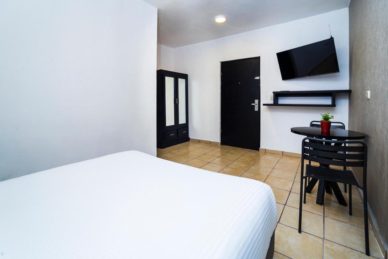 San Jose Suites Boutique Linares Bagian luar foto